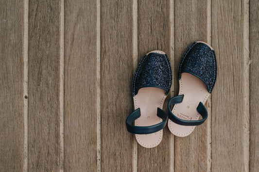 black-glitter-avarca-sandals-boardwalk