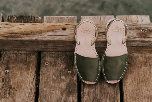 olive-green-avarca-sandals-boardwalk