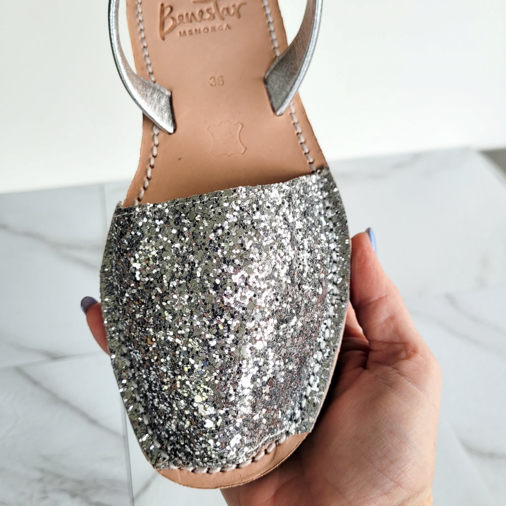 Silver-Glitter-close-ups_1