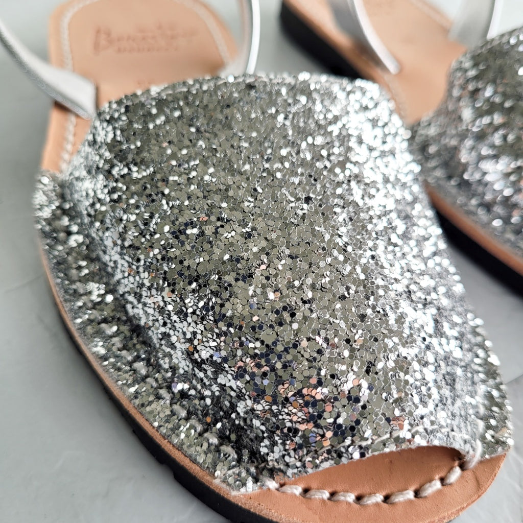 Silver-Glitter-close-ups_3
