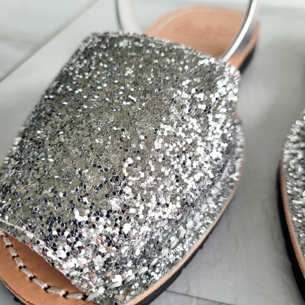 Silver-Glitter-close-ups_4