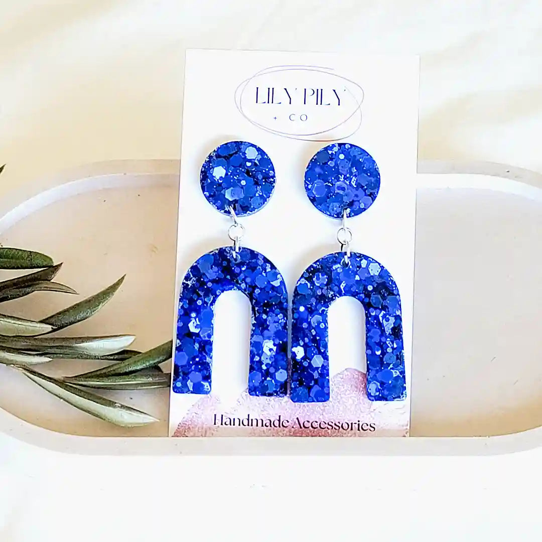 Dangle-earrings-blue-glitter-arches