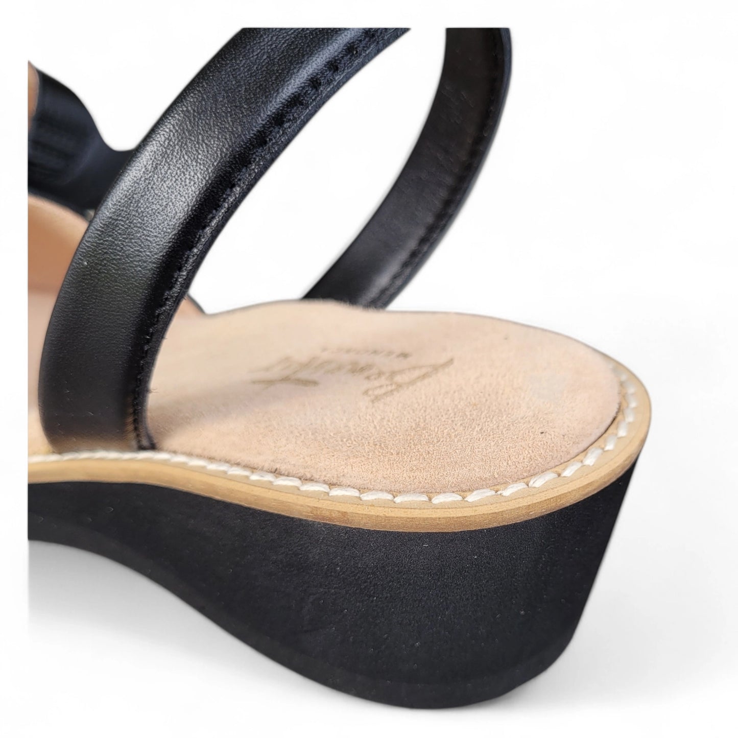 black-avarca-wedge-sandal-heel