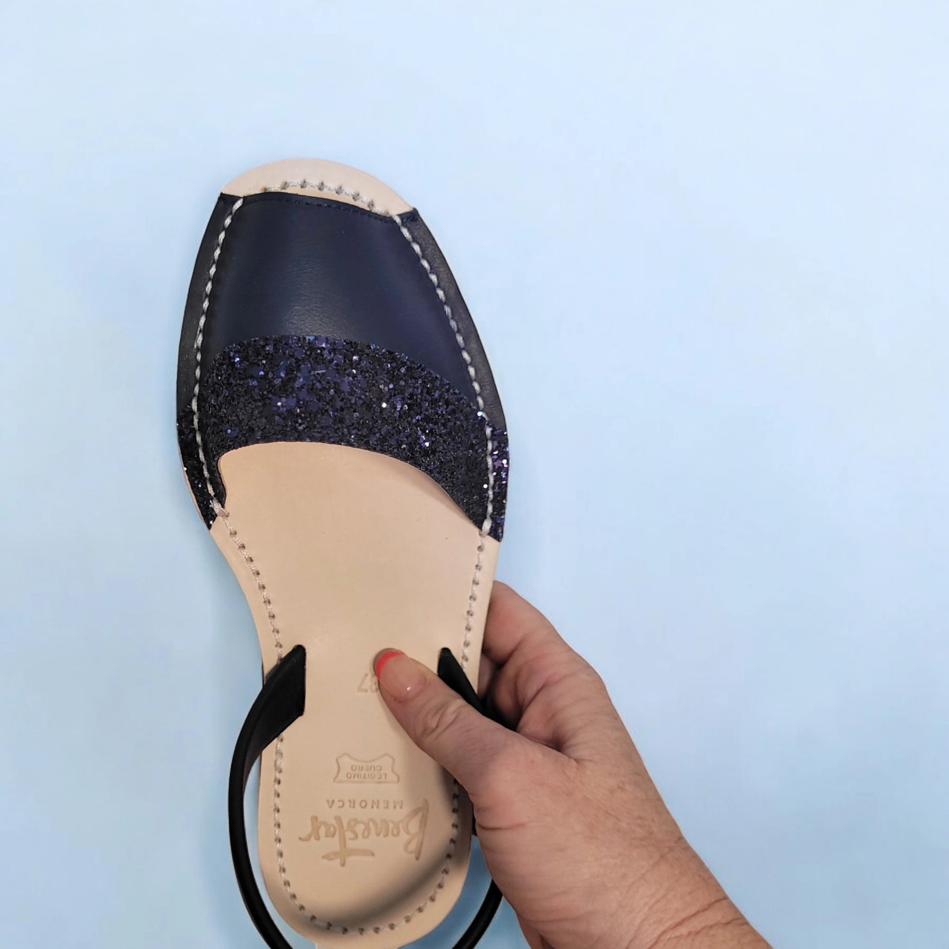 holding-duo-navy-glitter-avarca-sandal