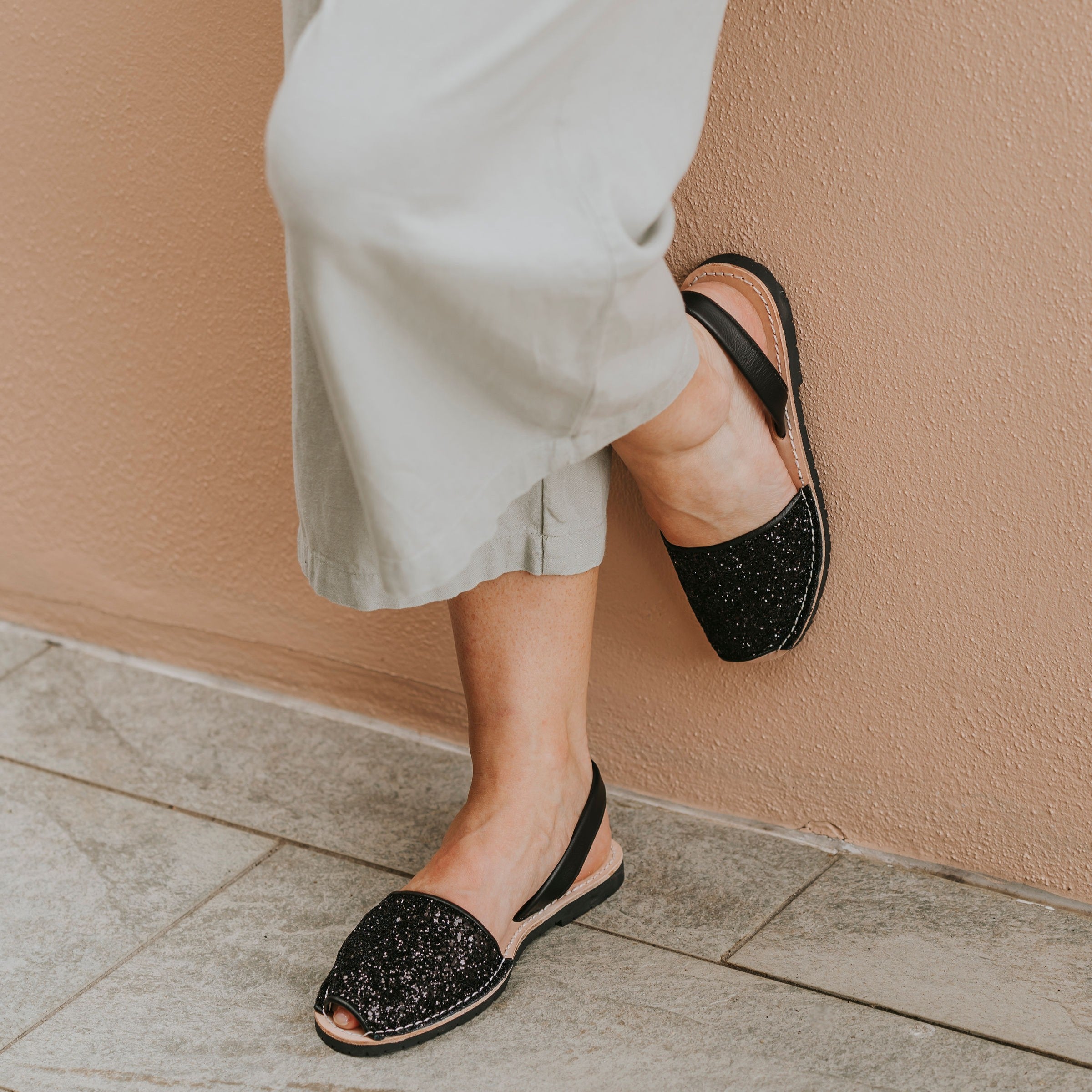 lifestyle-black-glitter-sandals